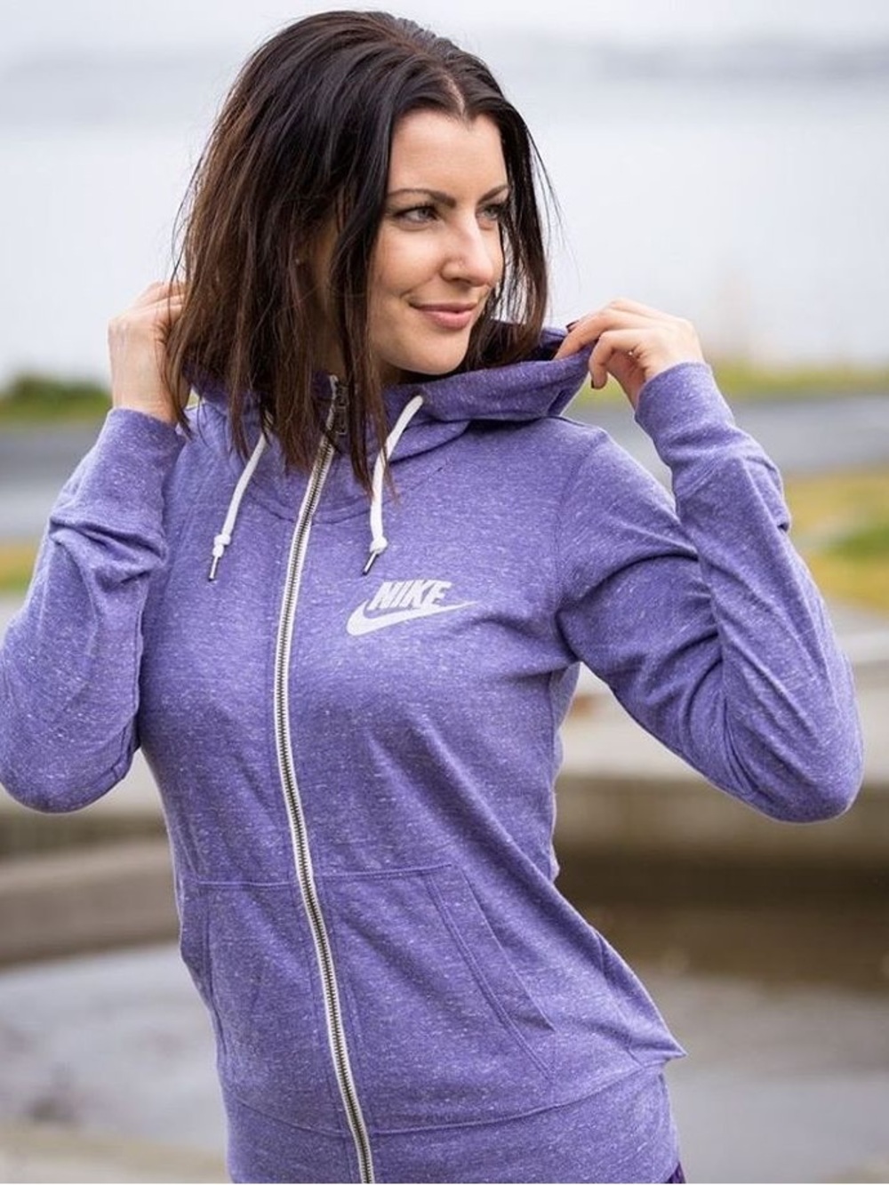 Nike Women's Purple Athletic Gym Drawstring lightweight Zip Hoodie size M medium